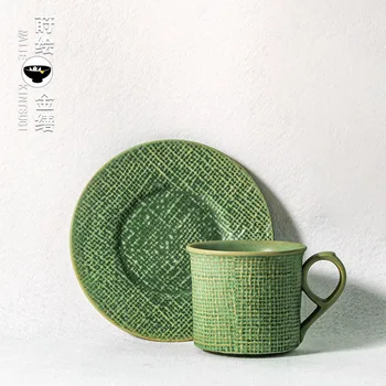 Japonijos rupi keramika, rankų darbo kavos puodelis ir lėkštelė popietės arbata nustatyti mažas išskirtinį koncentruotos latte kavos puodelio, puodelis katė