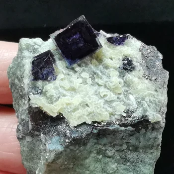 42.5 gNatural retas langas violetinė fluorito mineralinių pavyzdys gydymo energija KRISTALINIS KVARCAS PERLAS mokymo mėginių ėmimas