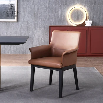 Italijos minimalistinio odos valgomojo kėdės, brown pilnas odinis fotelis, šiuolaikinės Šiaurės šalių valgomojo kėdės